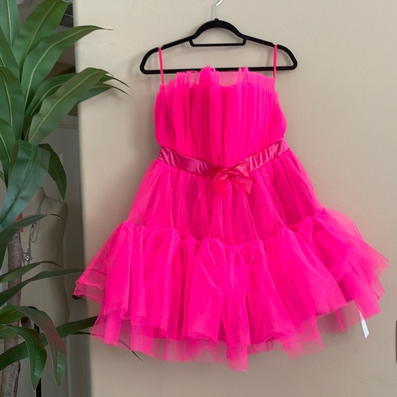 Indie XO Dresses & Skirts - IndieXO Strapless Satin Bow Dress NWT